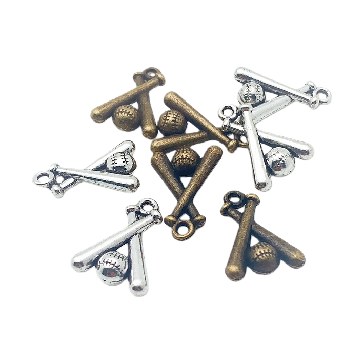Fashionable and simple metal pendant necklace, a versatile and trendy accessory for women, a gift for accessories