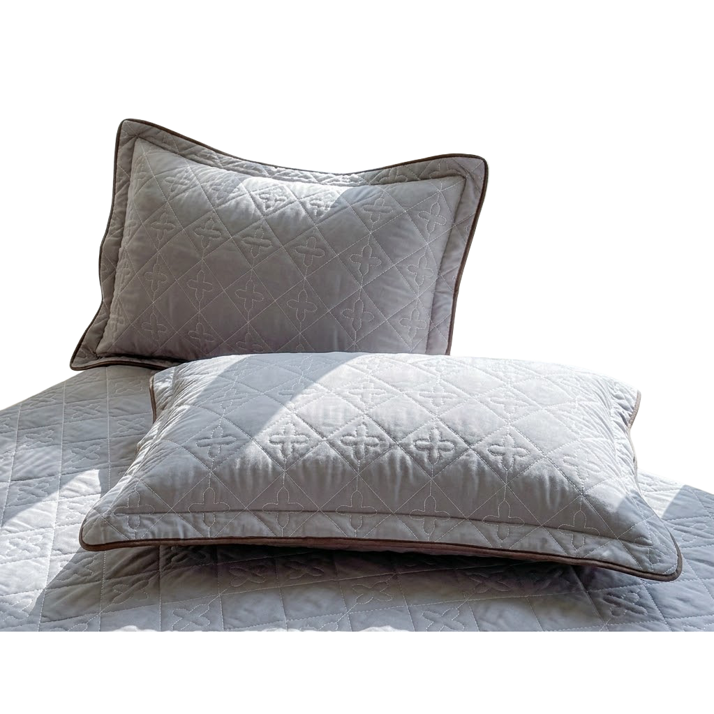 Warm quilted three-piece home textile set bedding, soft and comfortable, available in multiple colors Item Picture