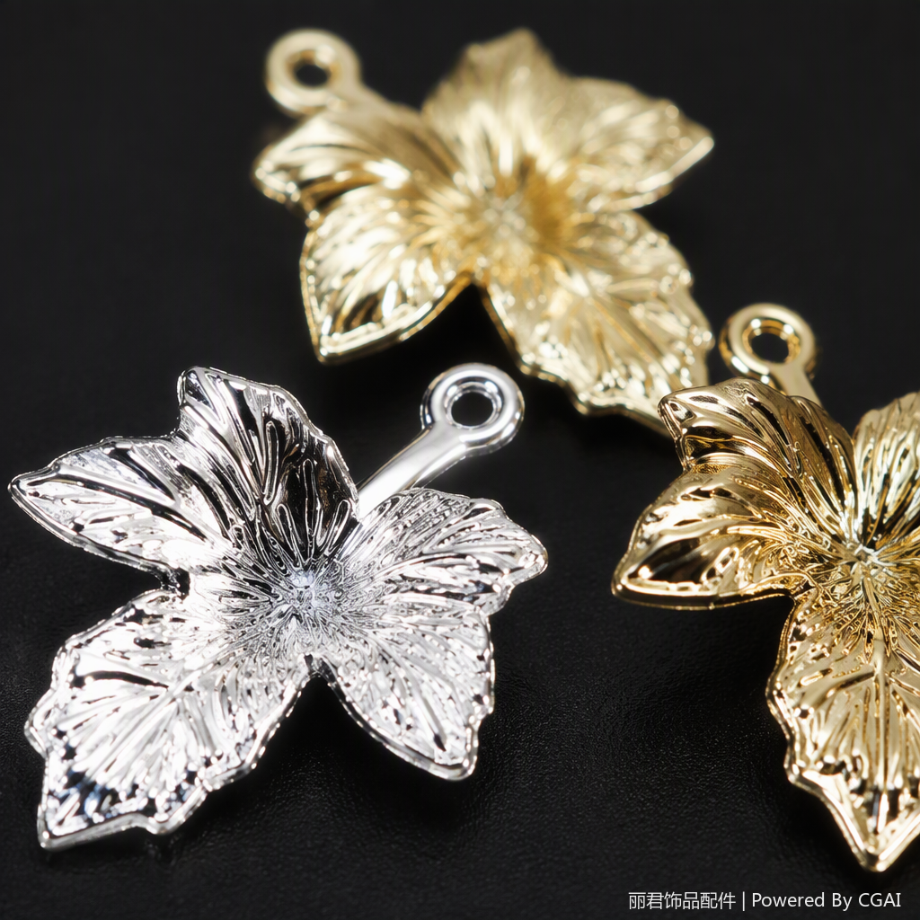 Fashionable and simple metal pendant necklace, a versatile and trendy accessory for women, a gift for accessories Application Scenario