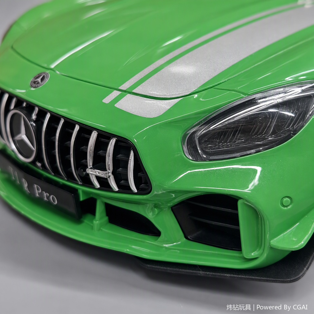 Модели спортивных автомобилей mercedes AMG, зелёные украшения, коллекционные модели, изящные, реалистичные детские игрушки Application Scenario