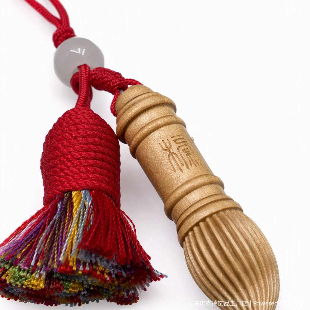 Colgante rojo con madera pincel pequeño colgante creativo colgante hecho a mano decoración del hogar regalo accesorios Application Scenario