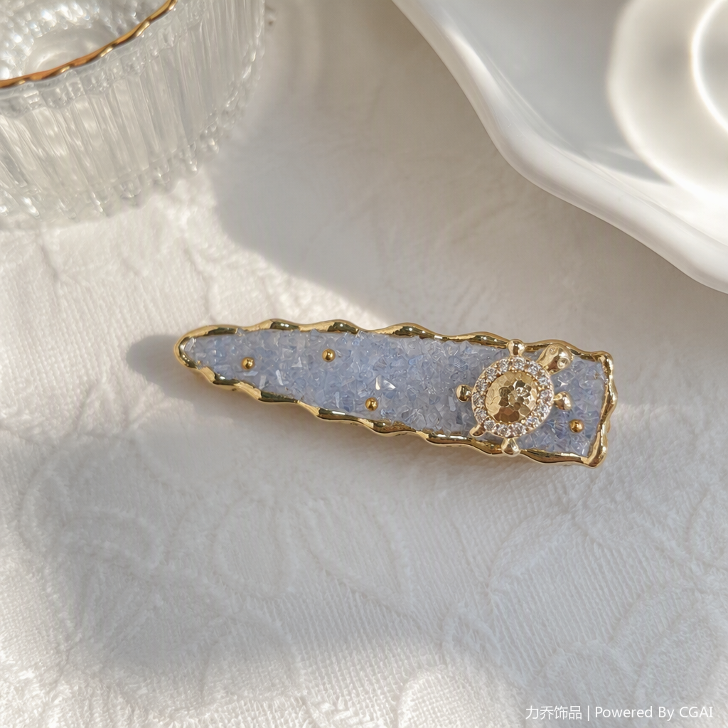 Golden diamond-encrusted turtle-shaped hair clips, fashionable and simple hair accessories, hair clips, hair accessories, ladies' hair accessories, hair clips details Picture