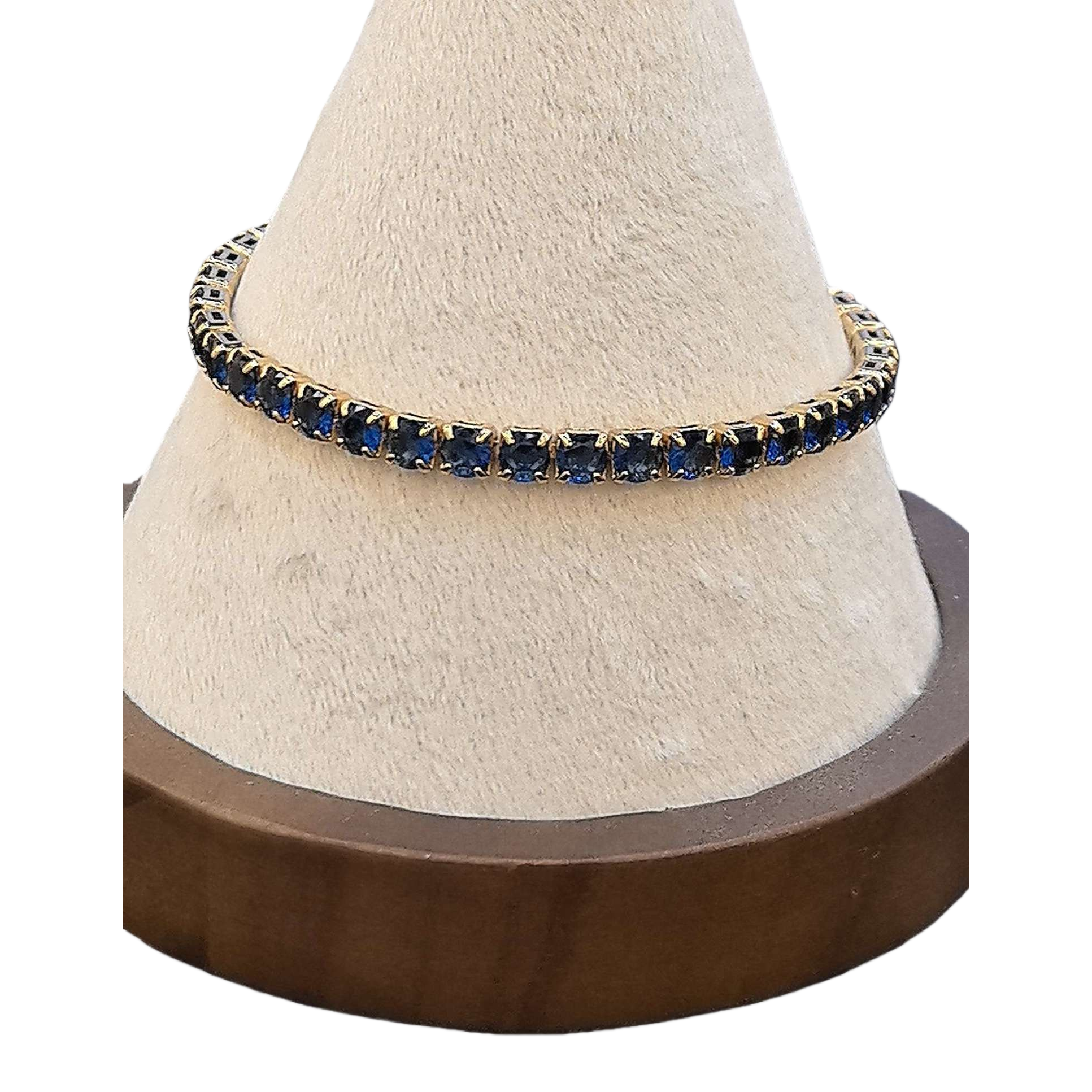 كما أن تركيب سوارات ذهبية من الياقوت والأياقوت يلائم الهدايا الترفيهية اليومية Item Picture