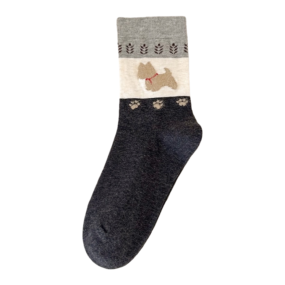 Grey knitted socks with dog patterns are casual, comfortable, cute, trendy and versatile. They are perfect for girls and boys Item Picture