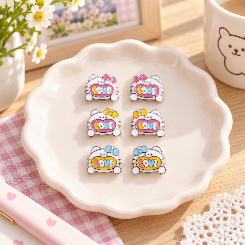 六枚彩色LOVE字样Hello Kitty造型胸针时尚百搭个性饰品礼品收藏产品图