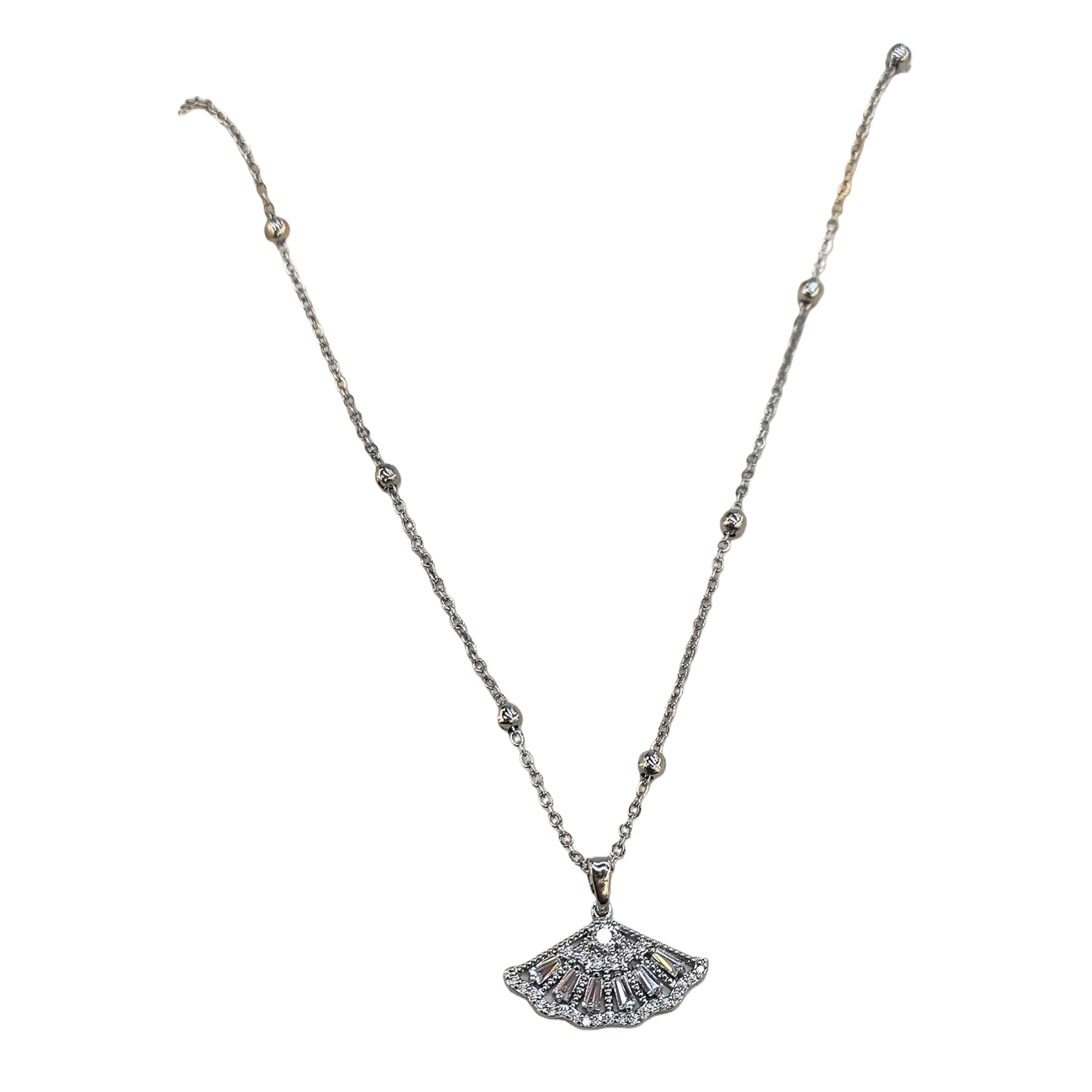قلادة ذات شكل المسطحة، قلادة ذات طابع كوري تقريبا Item Picture