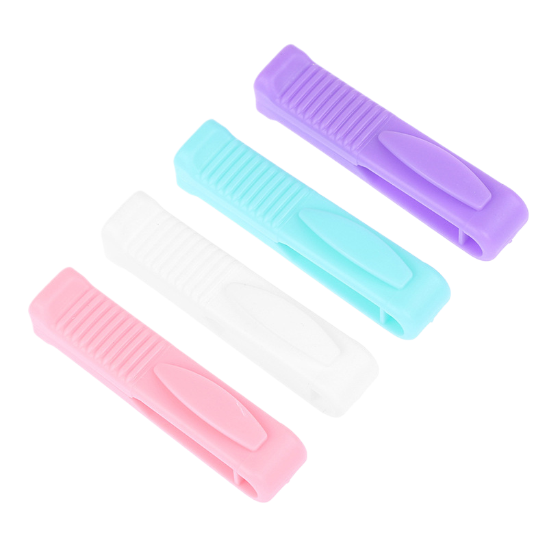 Nurse's little helper: A plastic bottle opener for breaking ampere bottles. The ampere bottle opener can be customized in color details Picture
