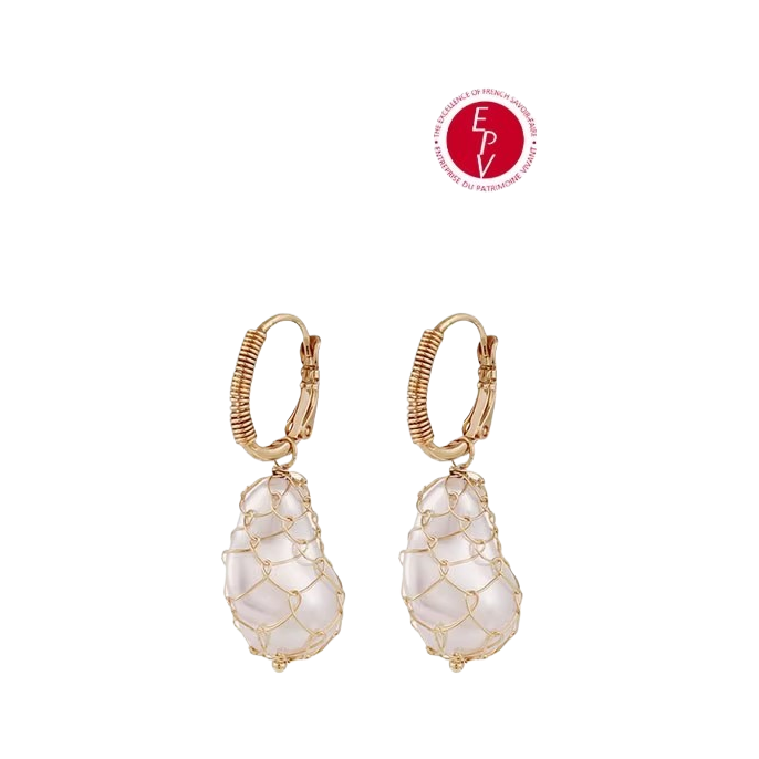 The rice bead earrings and earrings for women are fashionable and simple, with a niche design sense Item Picture