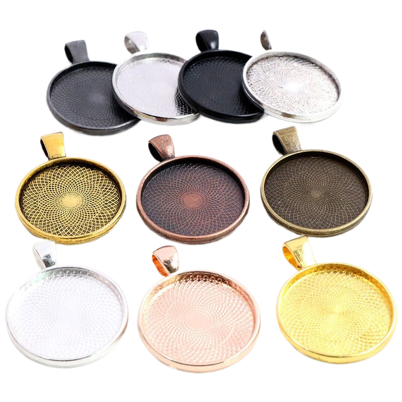 不锈钢油压饰品配件/跨境/跨境双层蝴蝶项链/铜镀金饰品/银铜钱戒指白底实物图