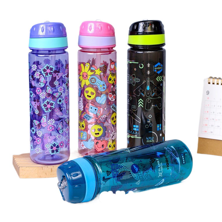 塑料杯/水杯/杯子/塑料/水杯儿童斜跨卡通白底实物图