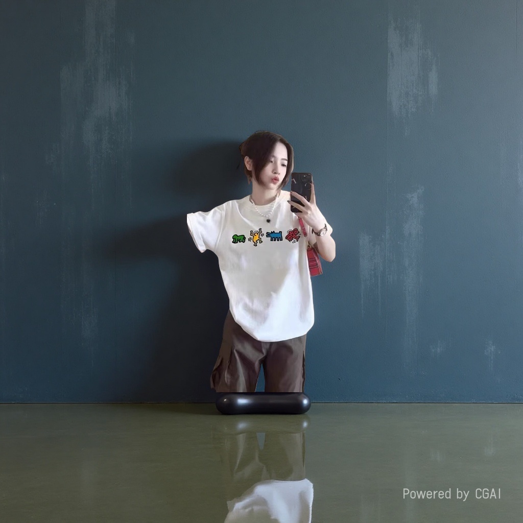 Korean long-sleeved women's base layer, white T-shirt, leftover stock, summer short-sleeved T-shirt Item Picture