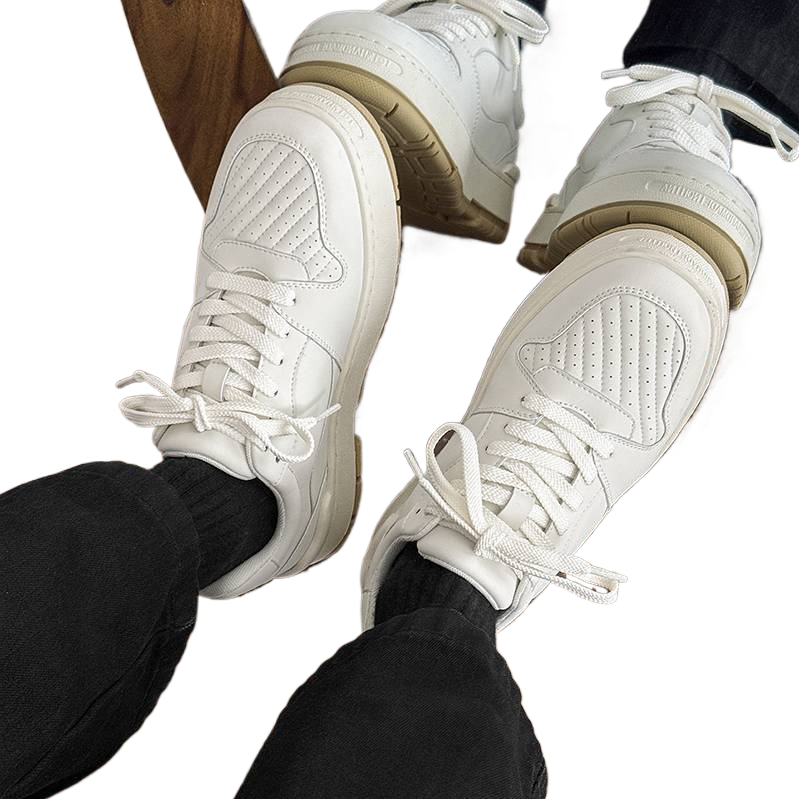 运动鞋/赤兔9/赤兔/Shoes/跑鞋春女白底实物图