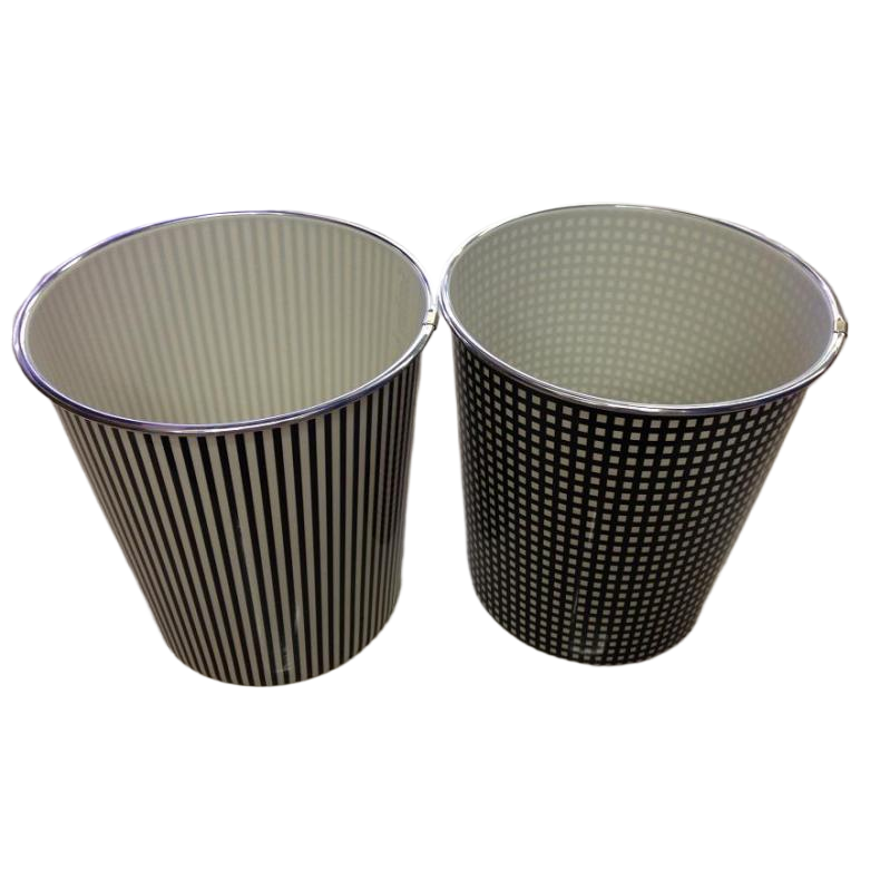 垃圾桶/桌面垃圾桶/智能垃圾桶/桌面小垃圾桶/踏板垃圾桶白底实物图