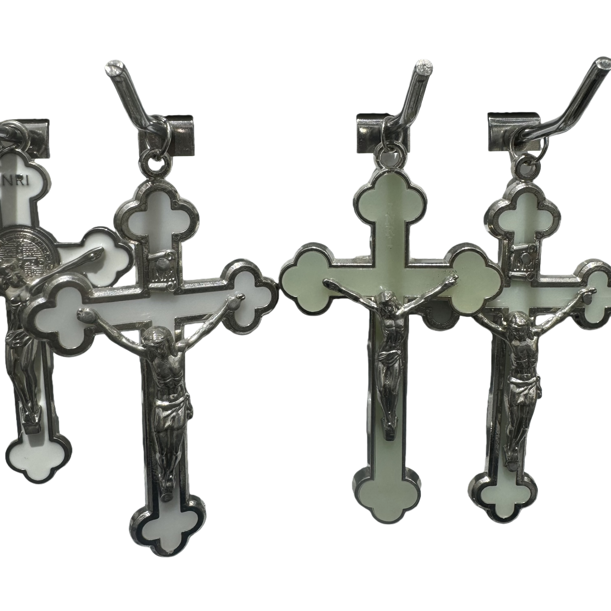 Metal religious ritual implements of the Virgin Mary cross, Taoist items, prayer objects, cross pendants, accessories Item Picture