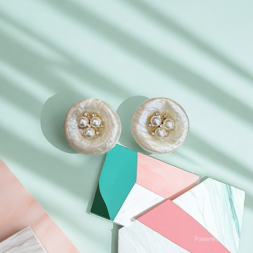 Accessories, personality, temperament, earrings, fashionable, light luxury, retro, geometric, versatile, metal earrings wholesale, vintage earrings