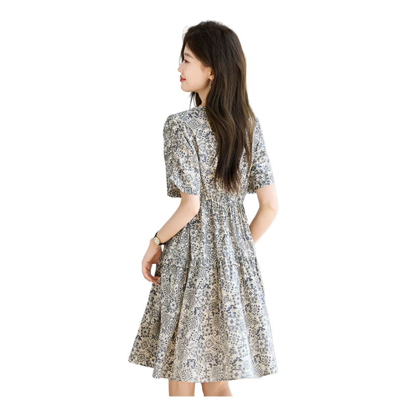 This is a new summer dress for petite women that makes them look taller. It's a popular and youthful dress this year Item Picture