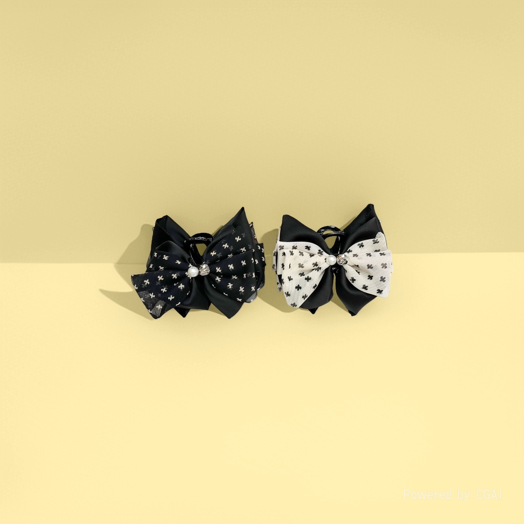 2026 New style mesh bow clip, sweet and cute hair clip, a niche shark clip hair accessory at the back of a woman's head details Picture