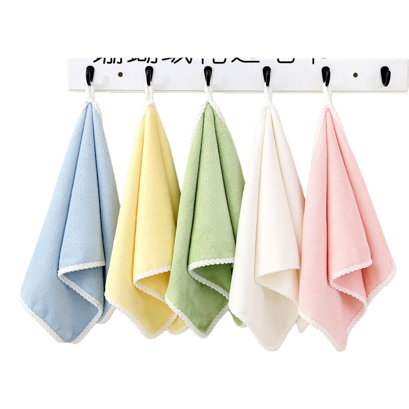 The coral velvet flower-edge towel blanket is thickened for warmth and is suitable for home use all year round. It is soft and comfortable Item Picture