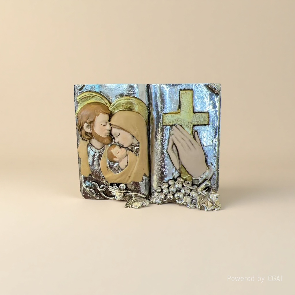 A scripture pendant of the Holy Family of the Virgin Mary Jesus details Picture