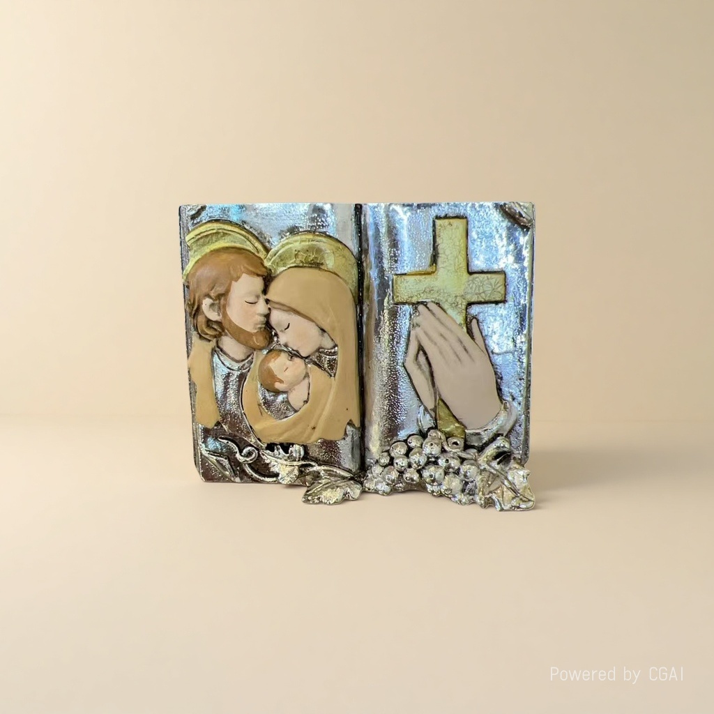 A scripture pendant of the Holy Family of the Virgin Mary Jesus Application Scenario