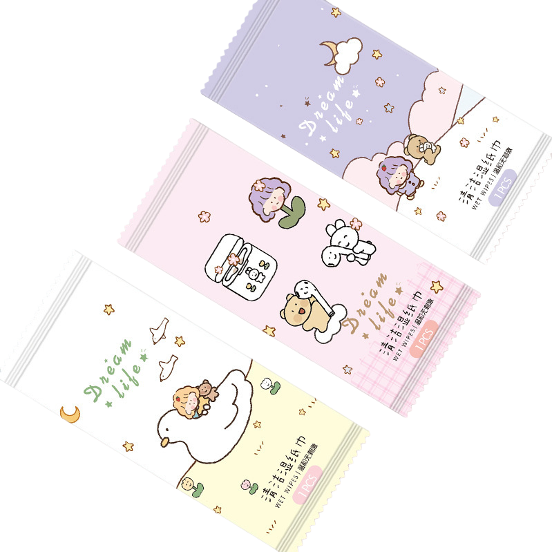 Cute cartoon portable wet wipes box set, cleaning wet wipes, baby cross-border e-commerce wet wipes Item Picture