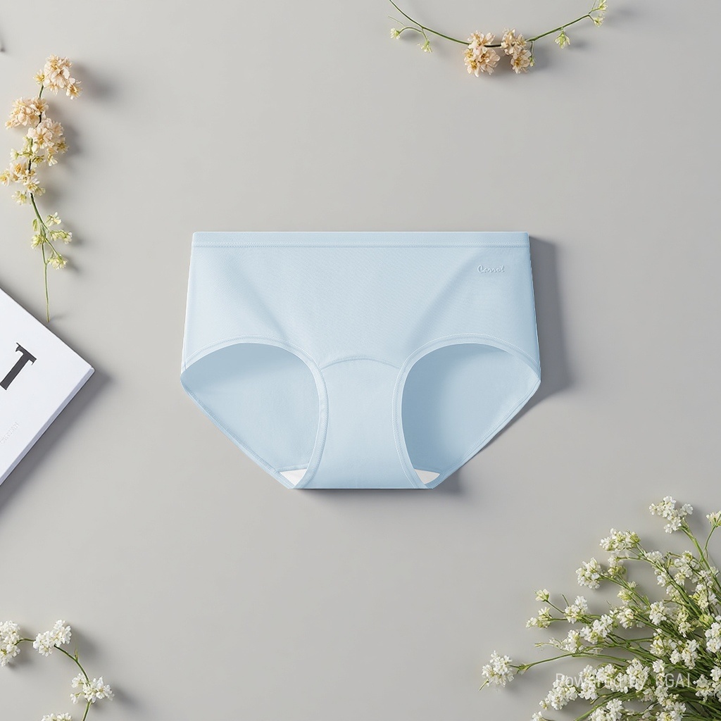 Light blue pure cotton seamless underpants for women made of mulberry silk are breathable and comfortable Application Scenario