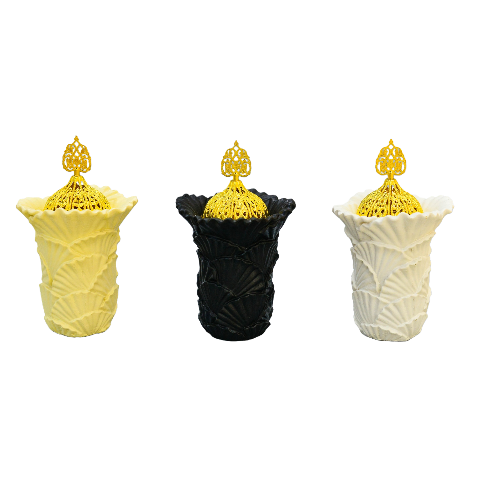 Golden hollowed-out ceramic aroma diffuser for home decoration, a Middle Eastern retro aroma diffuser available in three colors Item Picture
