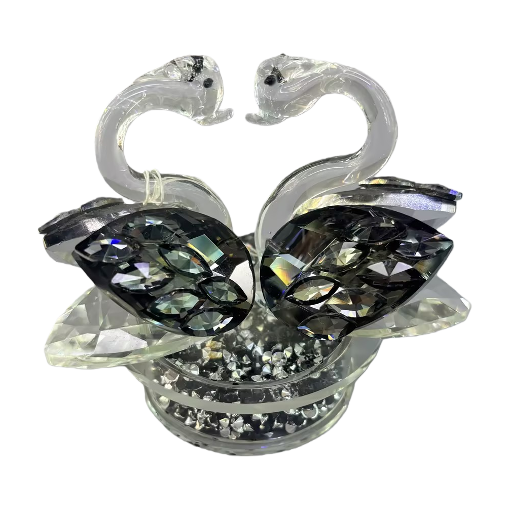 Cross-border creative crystal swan car ornaments, high-end car interior decoration crystal swan wholesale Item Picture