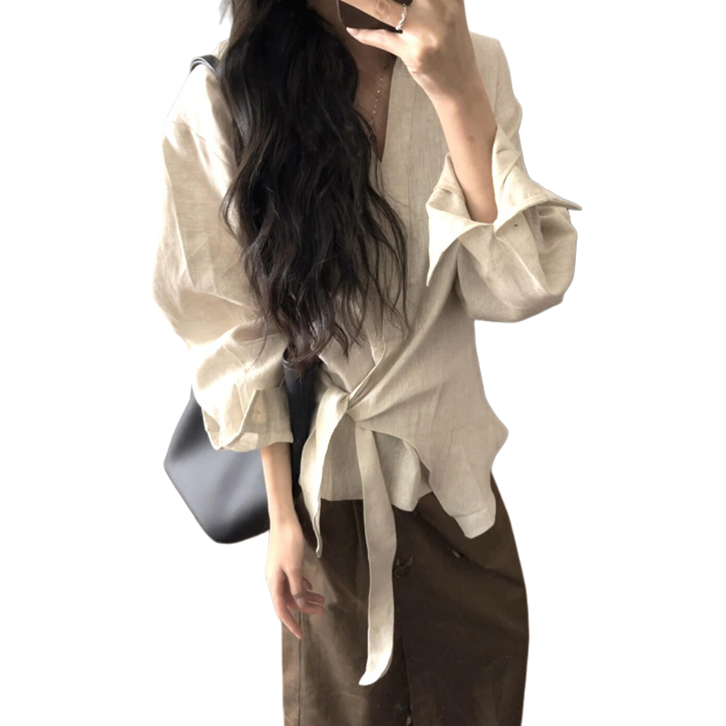 衬衫/短袖衬衫女/女装/女装女式宽松时尚休闲/女士刺绣寸衫白底实物图
