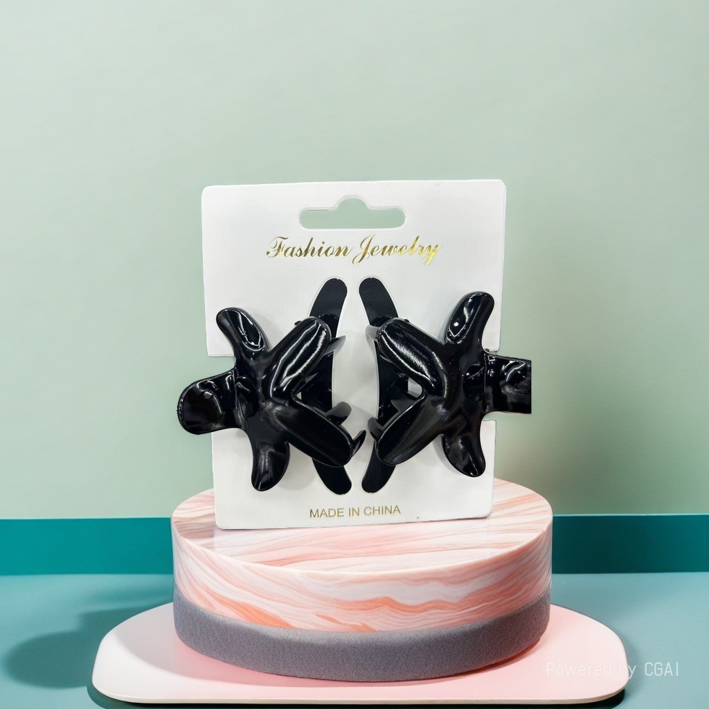 Black acetic acid shark clip, large hairpin, fashionable and simple hairpin 114811708 Application Scenario