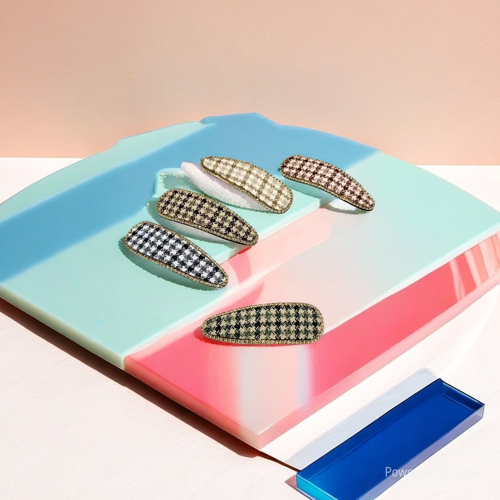 Acetate BB clip with checkered pattern, hairpin, fashionable hair clip, 180g Application Scenario