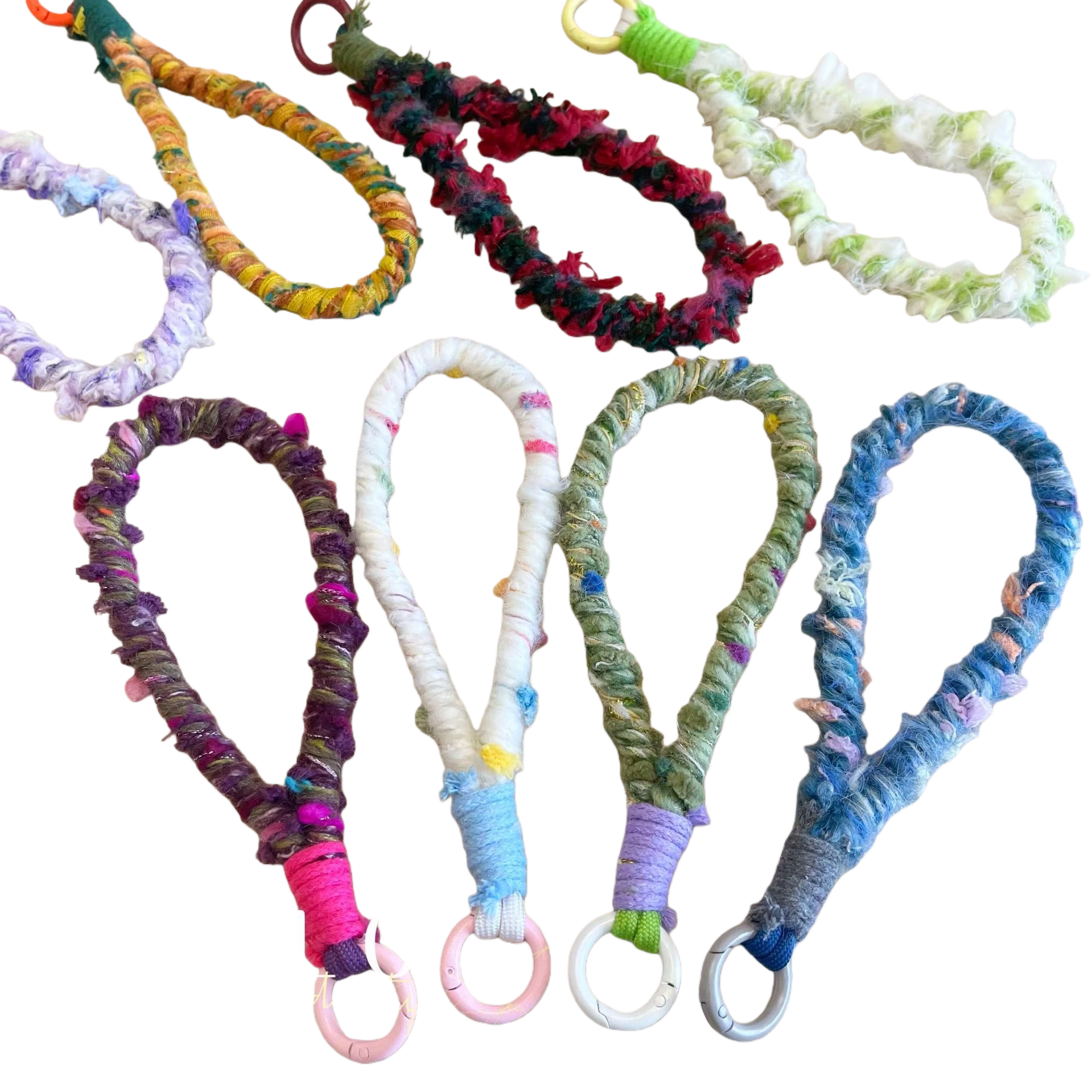 This short woven phone lanyard features a special and colorful thread design that prevents loss and is fashionable and trendy for carrying men's and women's bags Item Picture