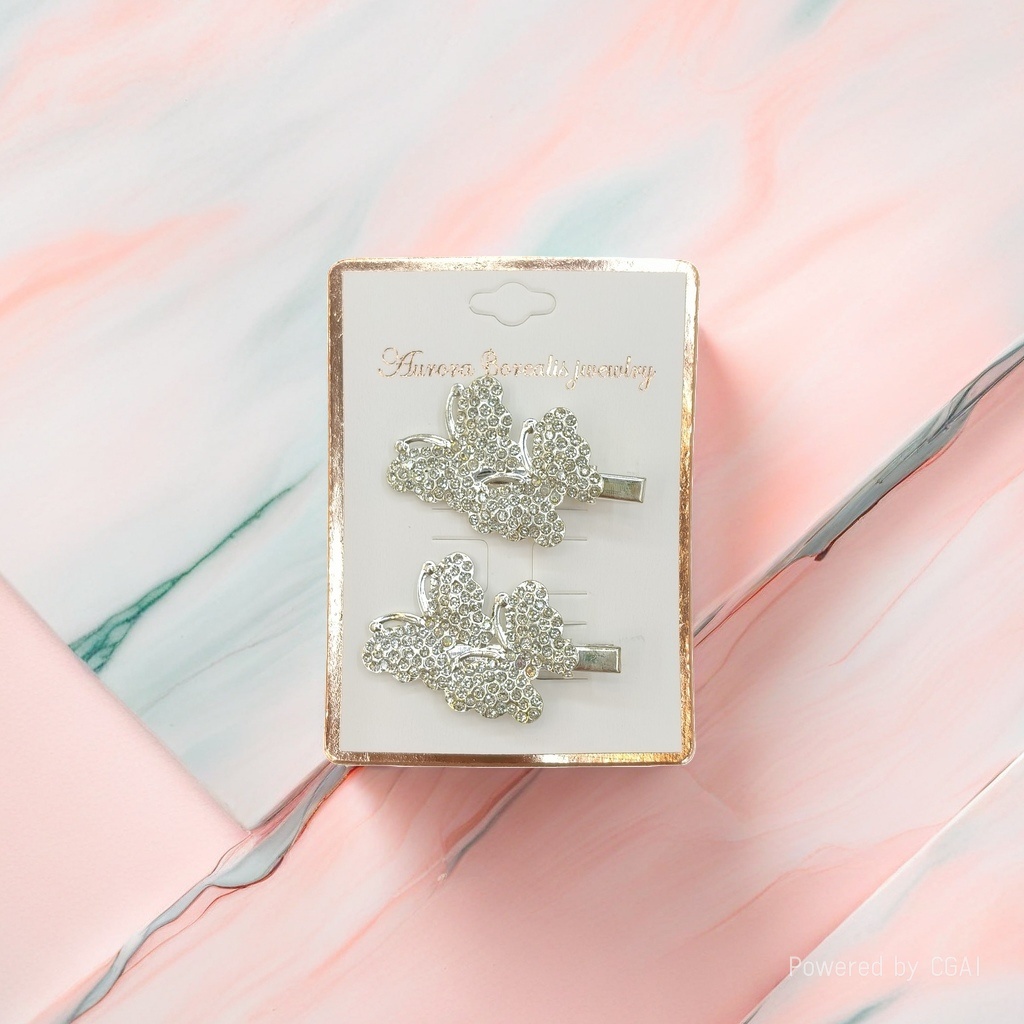 Butterfly hairpins, banana hairpins, shark hairpins, grab hairpins, multi-functional large hair accessories Application Scenario