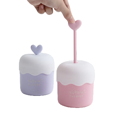 Cute heart-shaped teething rings, teething sticks, hand bells, baby toothbrushes, cups, and baby products Item Picture