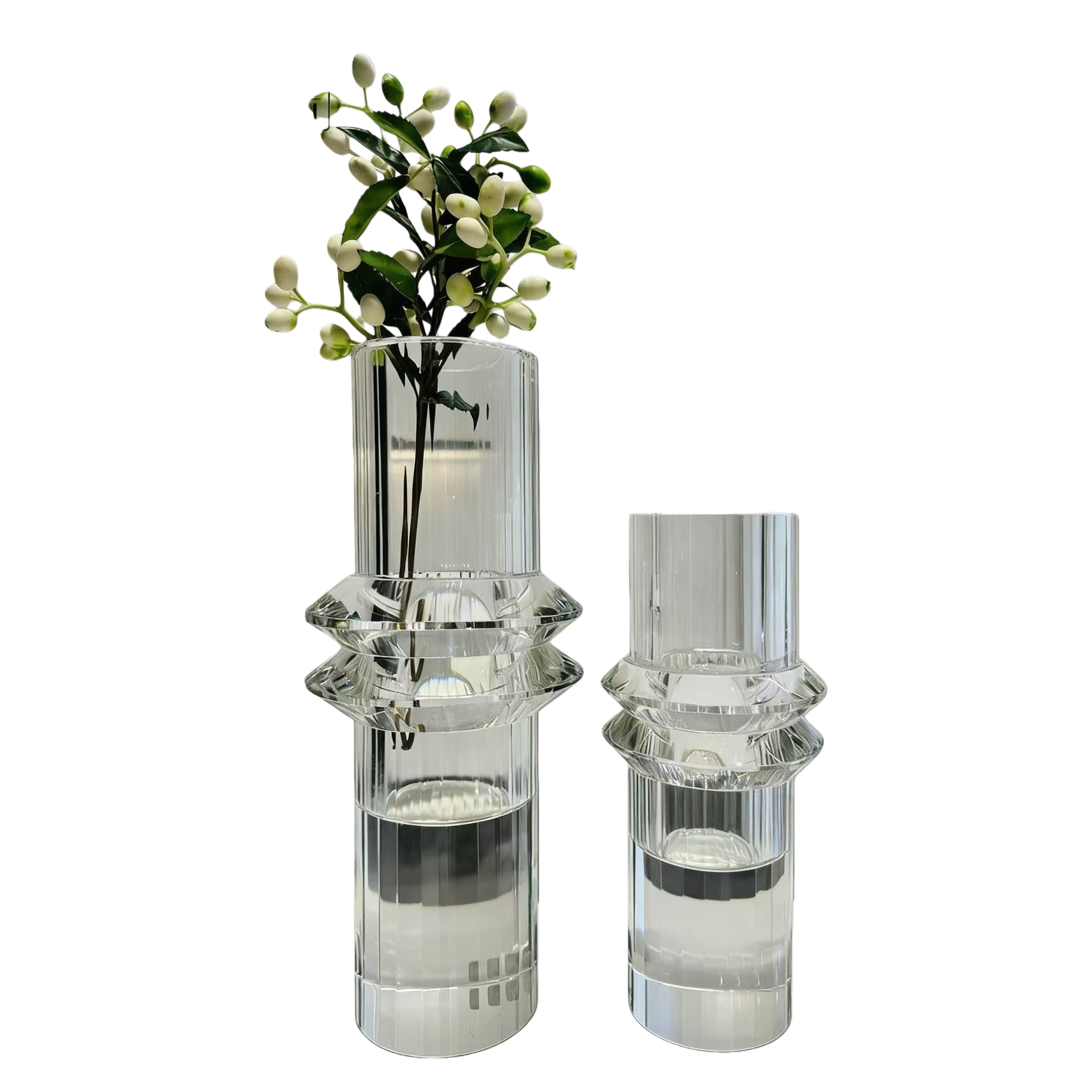 High-transparency glass bottles are often used in vases, perfume bottles, essential oil bottles, and wine bottles. They are small and transparent for storage