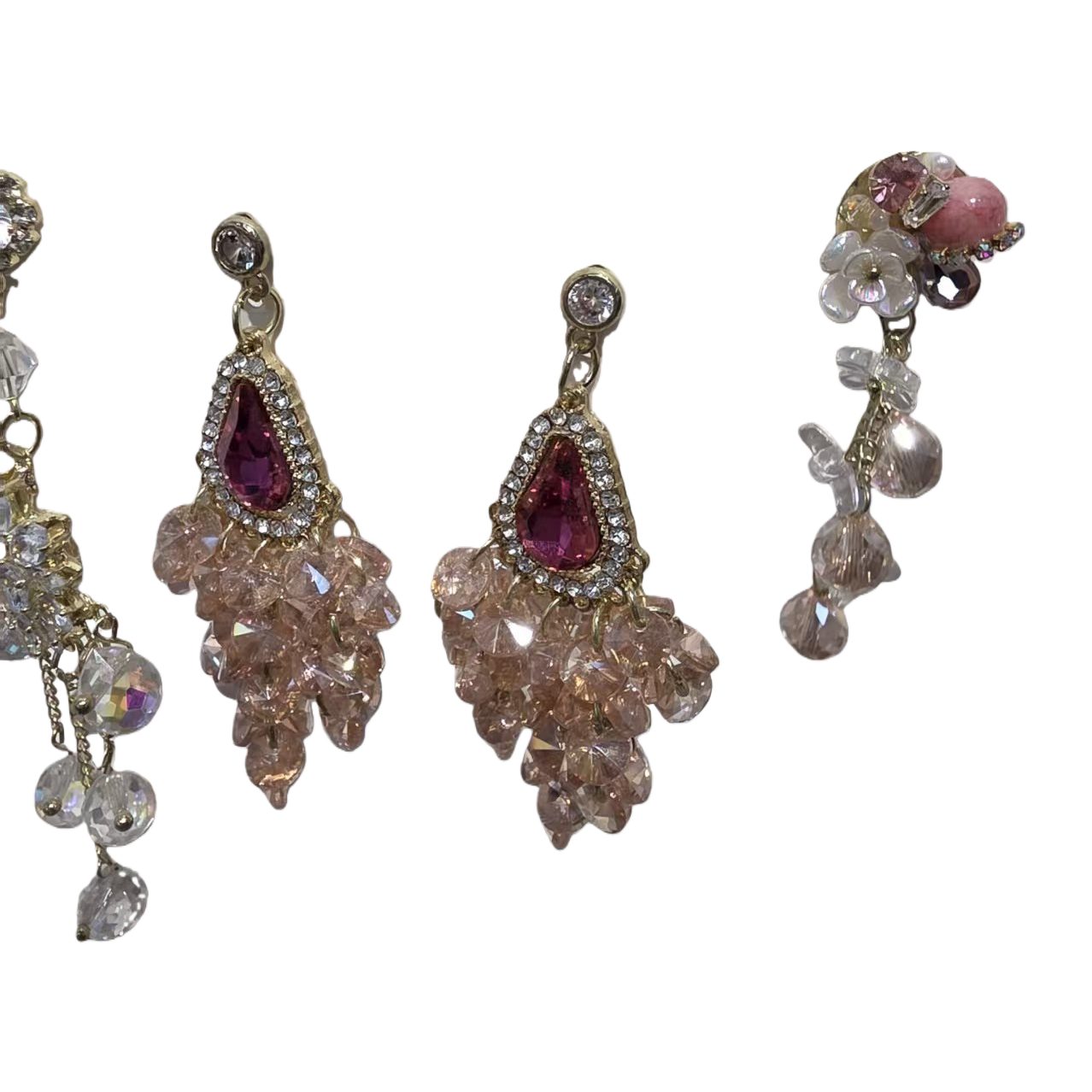 The main body of the new Yilai titanium steel gorgeous earrings is a nose pin and a puncture needle accessory