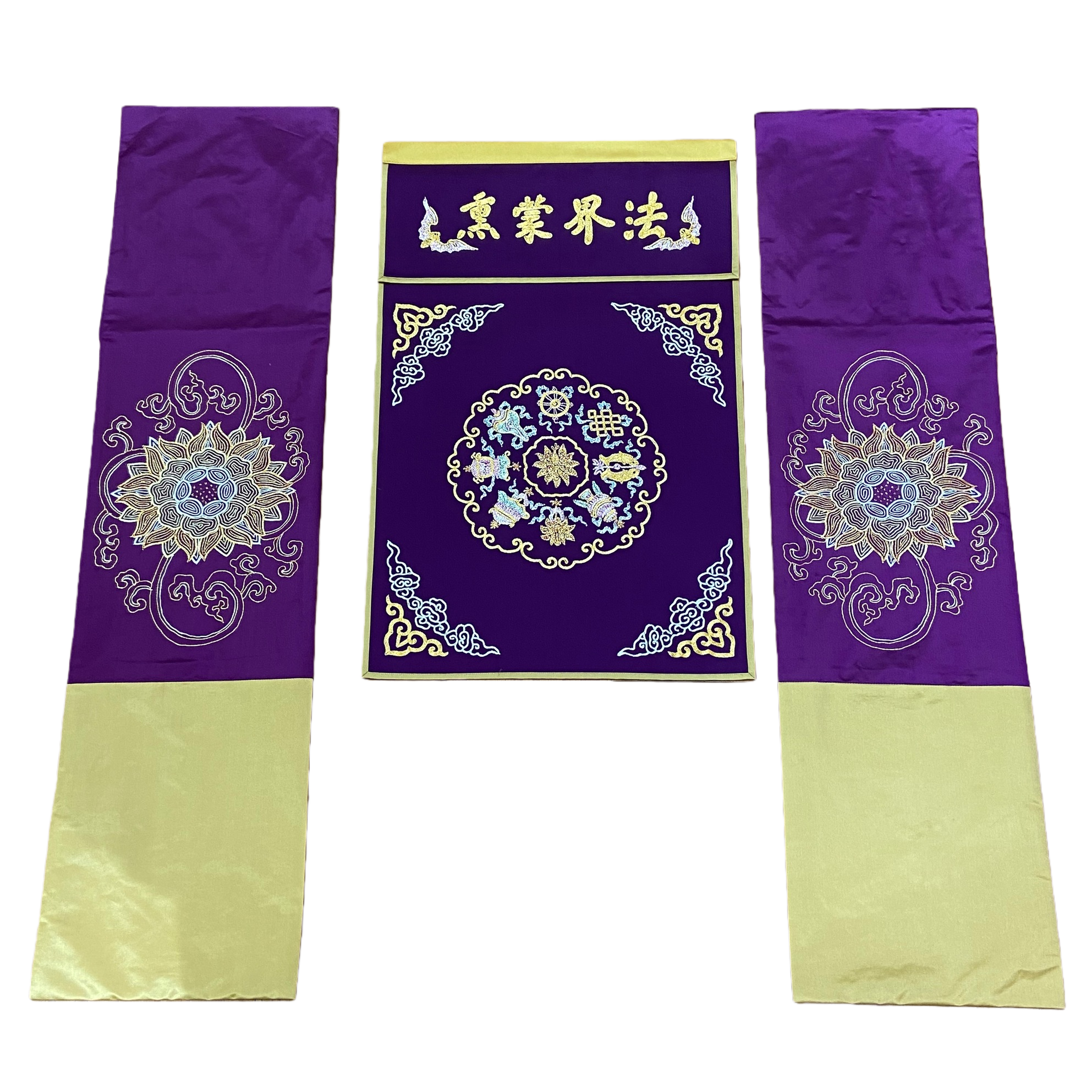 The Buddha hall, the true incense of precepts, the embroidered ornaments for the precepts ceremony, the hanging flags, the prayer flags, the tables, the ritual implements, the lotus flowers, and the ten signs of freedom Item Picture