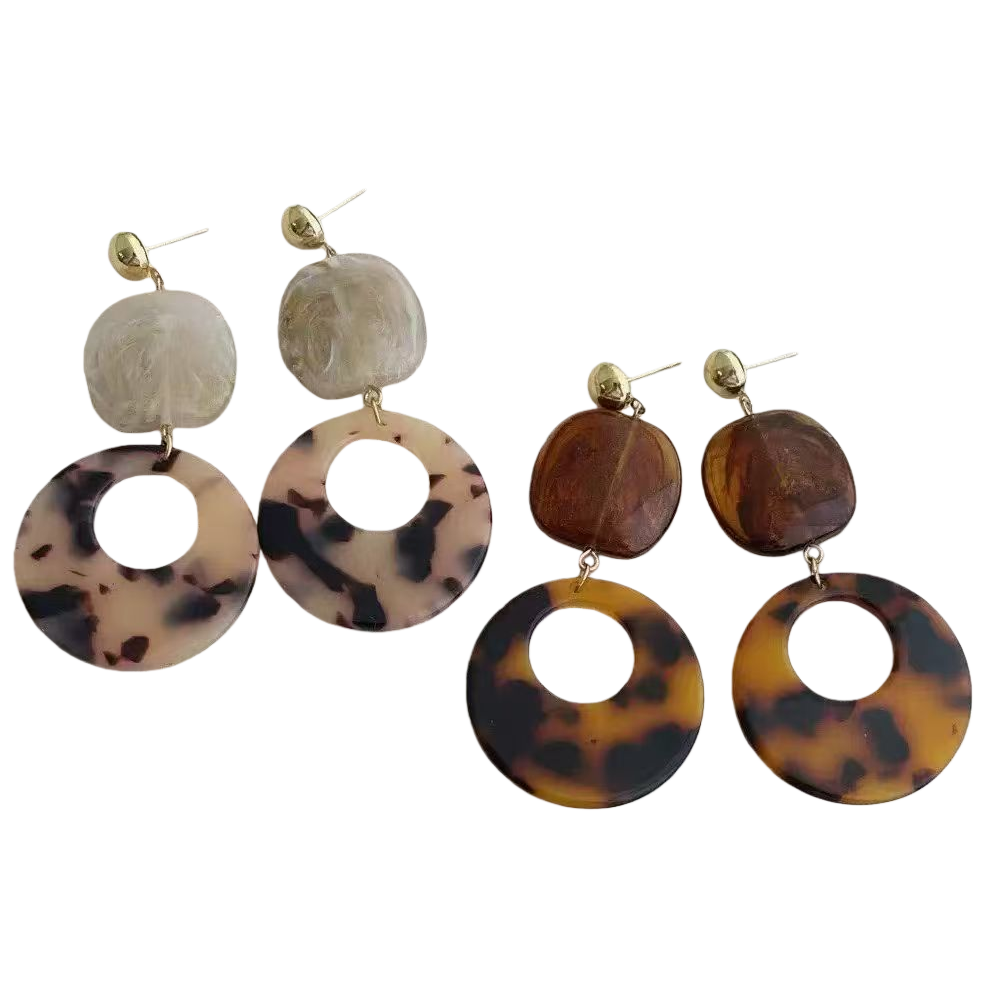 S925 pearl earrings for women: Simple and elegant earrings with 18K gold plating Item Picture