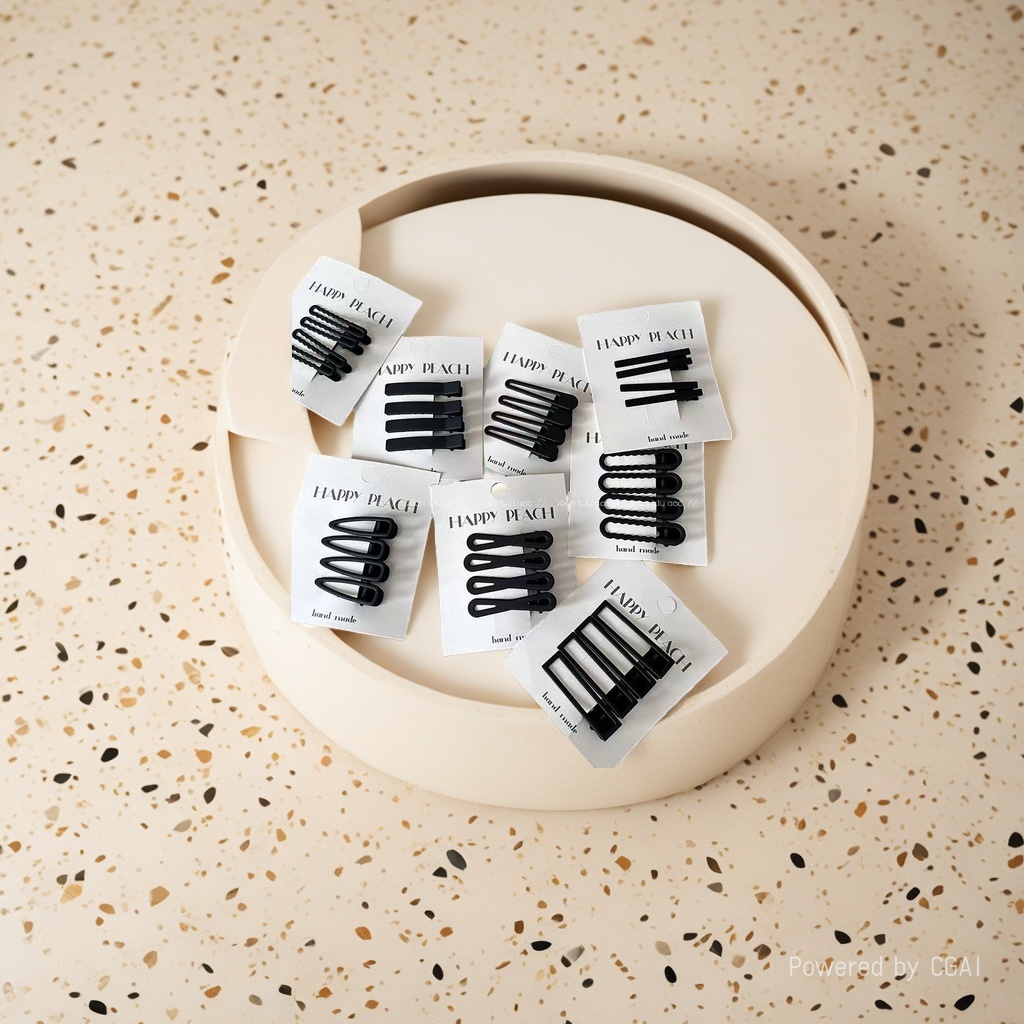 Black gripper hair clip accessory, fashionable and simple hair comb Application Scenario