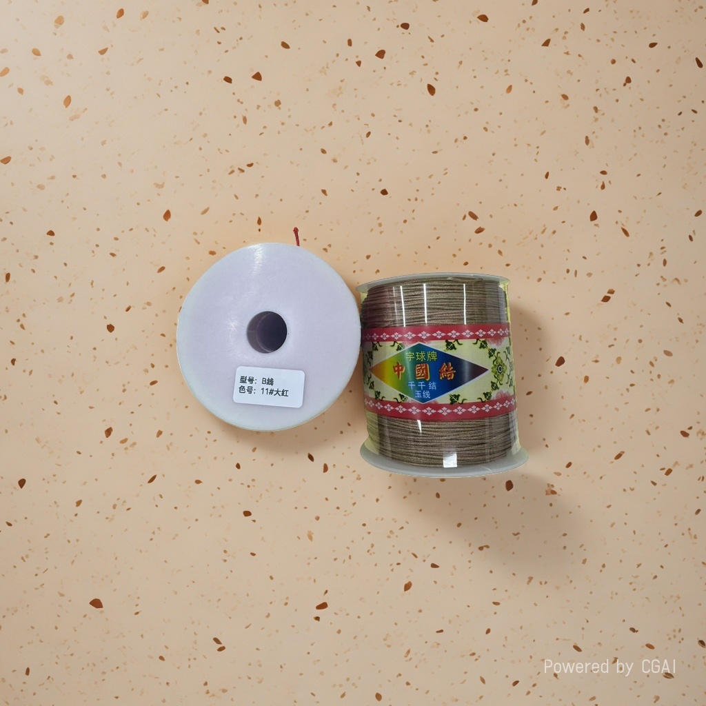 White spools, golden spools, and line clips Application Scenario