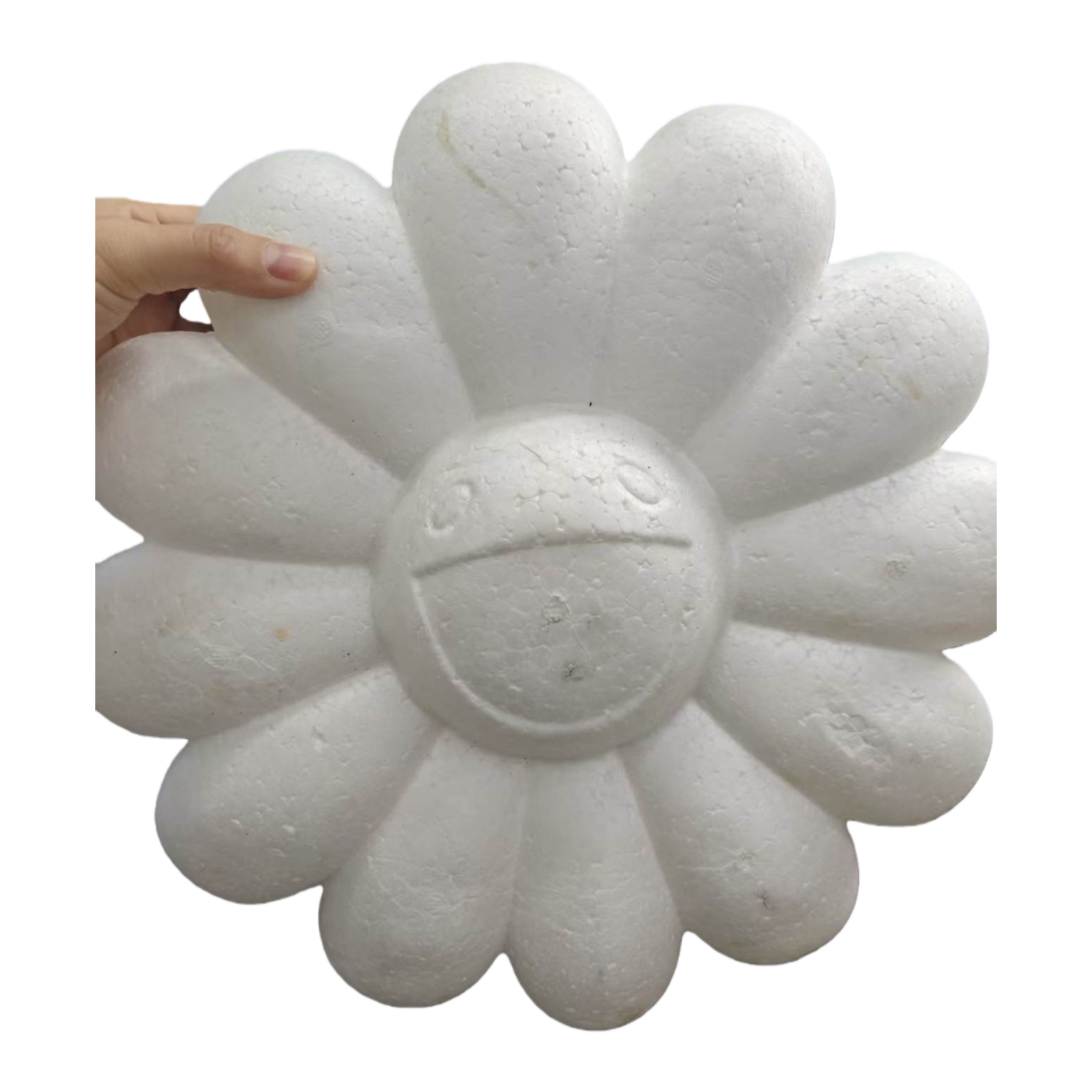 White foam flower sculpture simulates rose petal pieces and artificial flower heads Item Picture