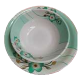 كما ان أطباق السيراميك الخزفية، الخضراء والابيض، المقومة على الوجه الطويل Item Picture
