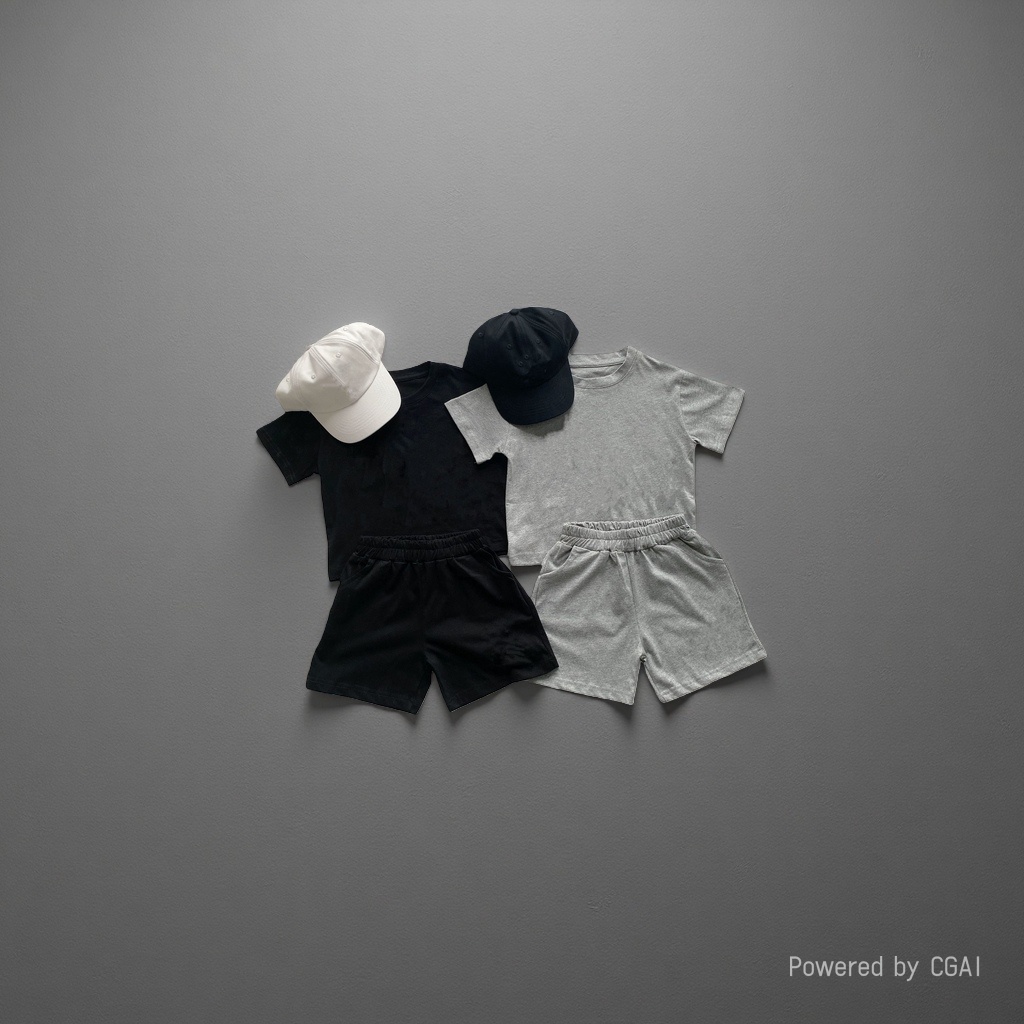 Black, white and grey children's casual set with T-shirt, shorts and baseball cap for girls in summer details Picture