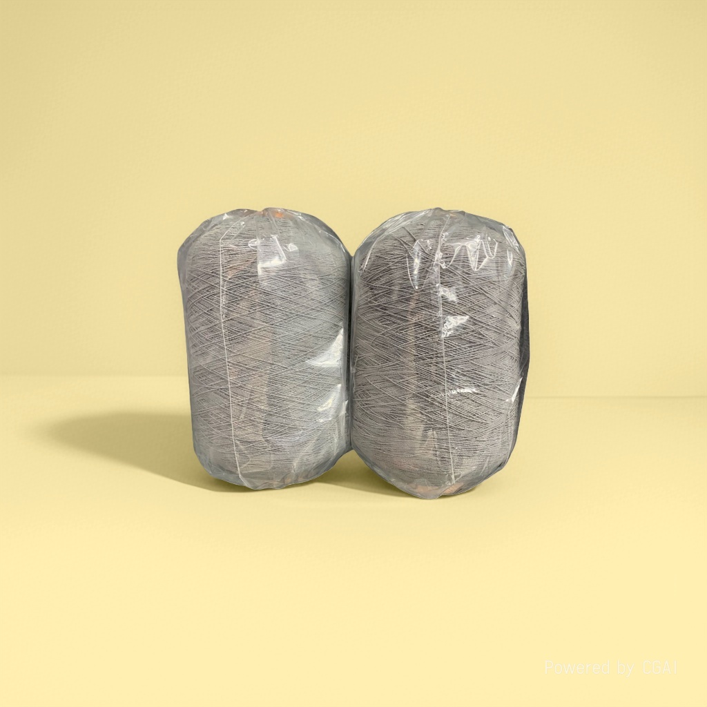 Other yarns, dark beige 75 color yarns, are used for hand-woven woolen knitting