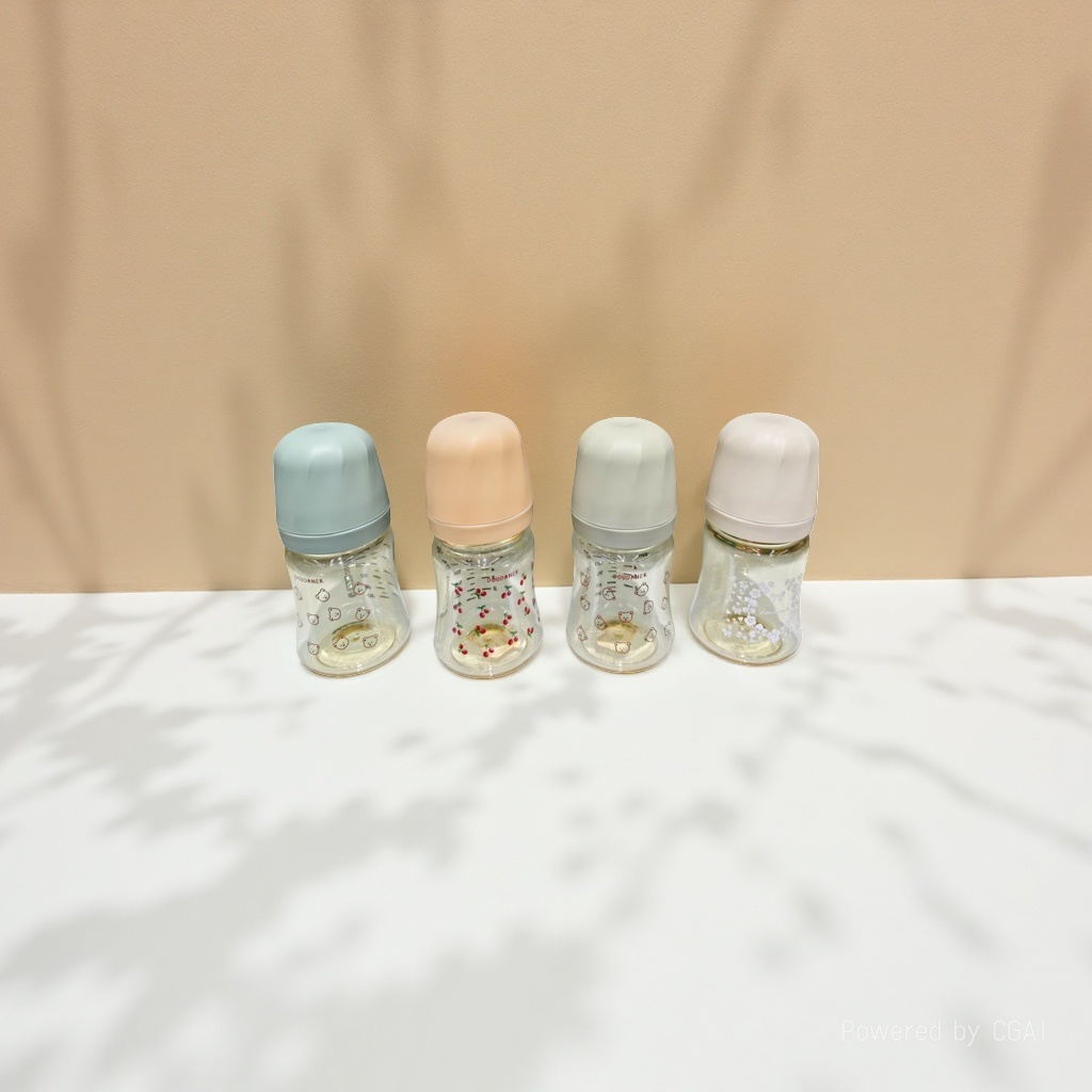 300ML, 240ML, 180ML baby bottles, mother and baby products, silicone anti-swelling pacifiers, wide-mouthed plastic baby bottles pic 3