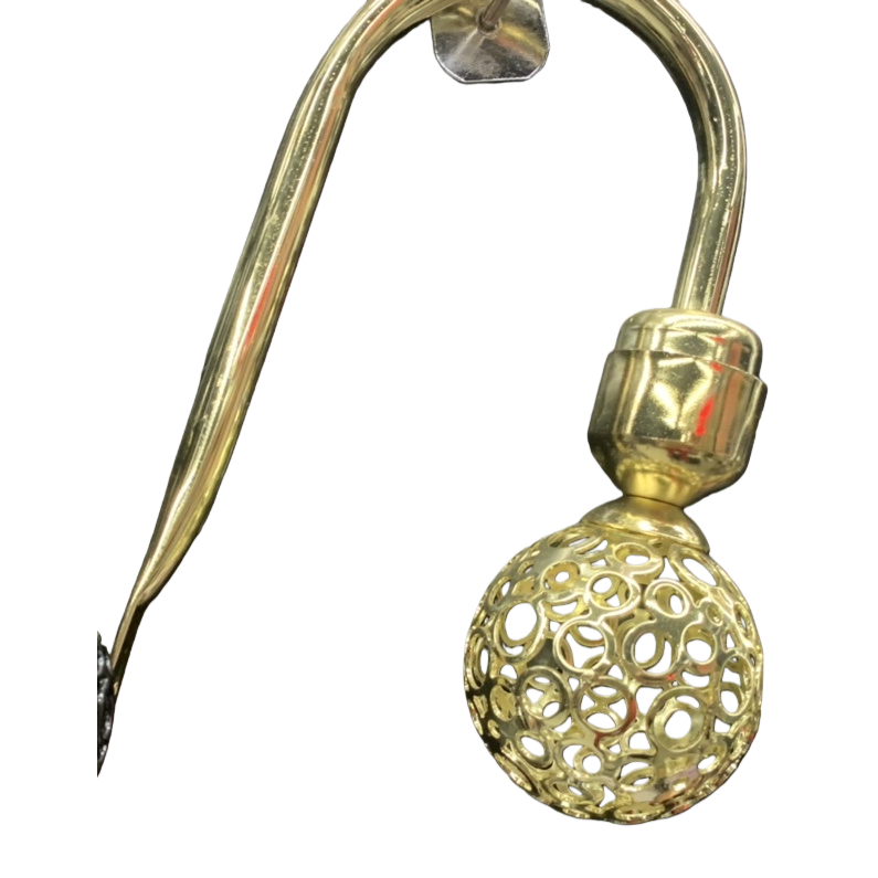 Golden hollowed-out spherical decorative hook, Virgin Mary Arab-style doughnut crocheted pendant Item Picture