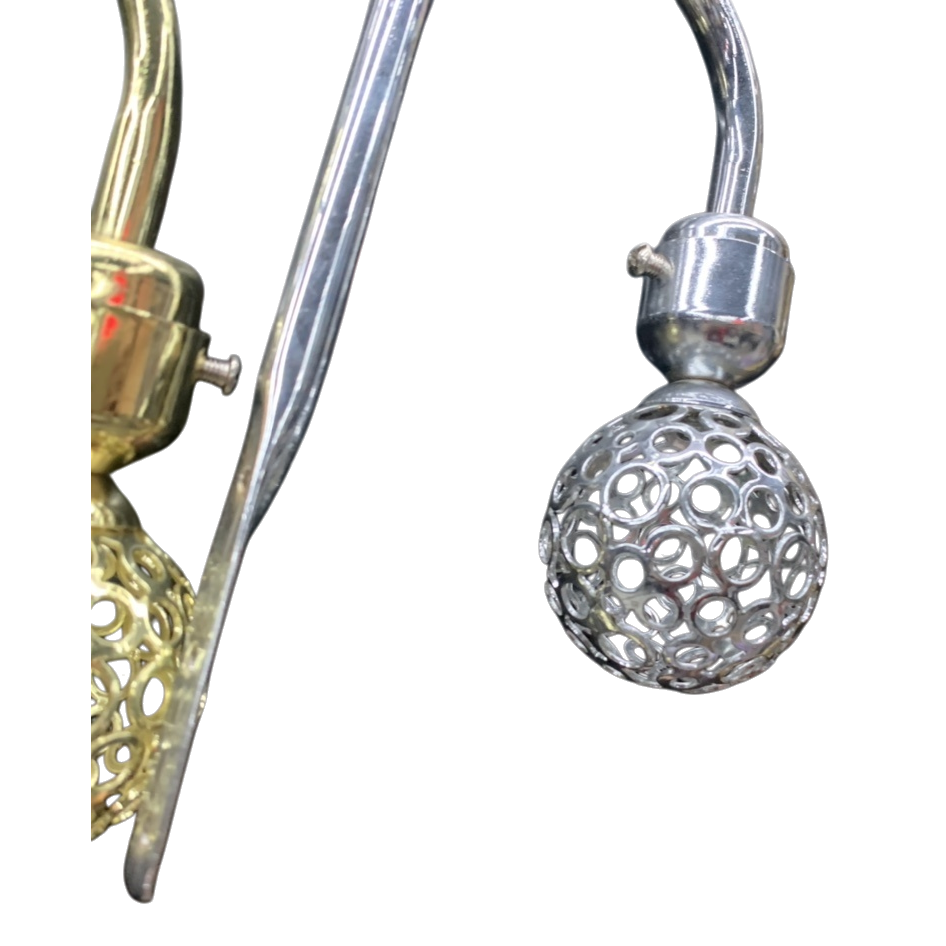 Silver hollowed-out spherical Virgin Mary Arab pendant donut crocheted decorative hook Item Picture