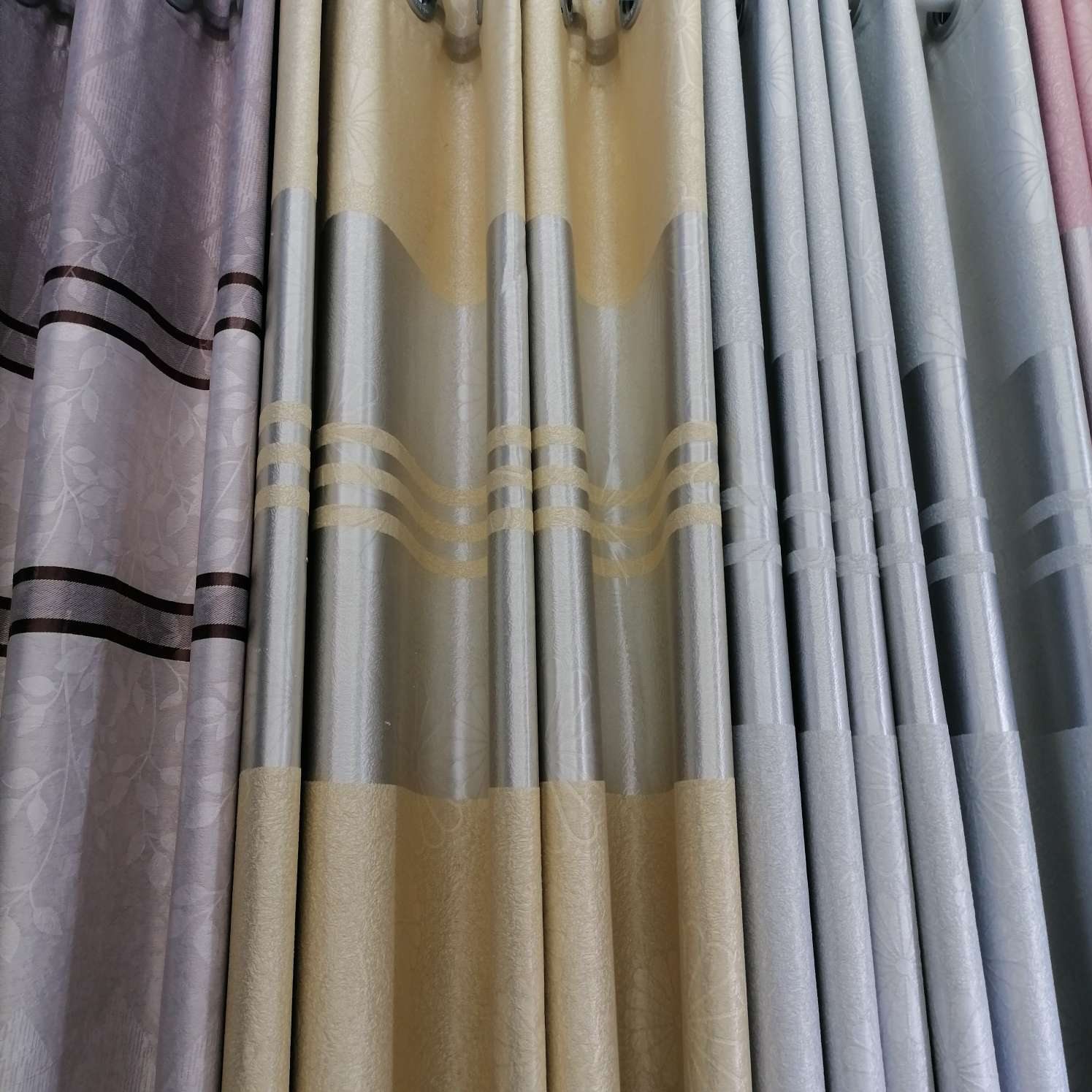 Semi-transparent linen grey striped finished curtain bath curtain set with automatic opening and closing Item Picture