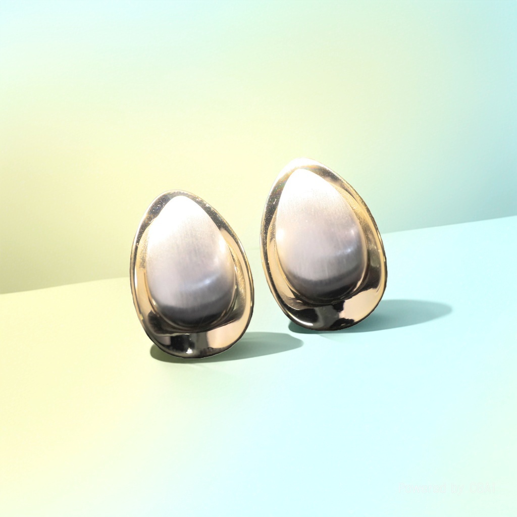New S925 silver needle copper plated with real gold stud earrings exude a French retro and elegant charm for women. 213901573 Specification image