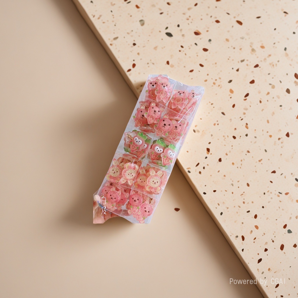 The pink transparent bear-shaped clipper hair accessory exudes a sweet and cute girlish style Application Scenario
